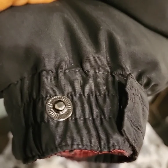 Levis Puffer coat with hood - Picture 3 of 14